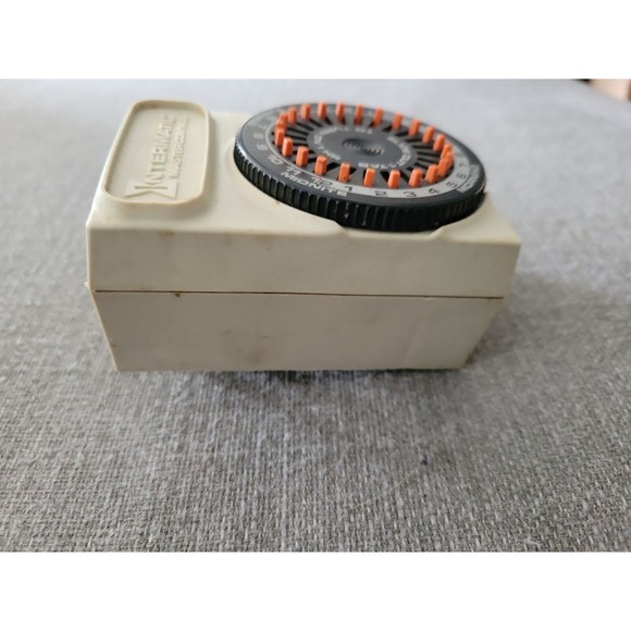 Vintage Intermatic Master Control 24 Hour Timer D811 - Picture 5 of 7